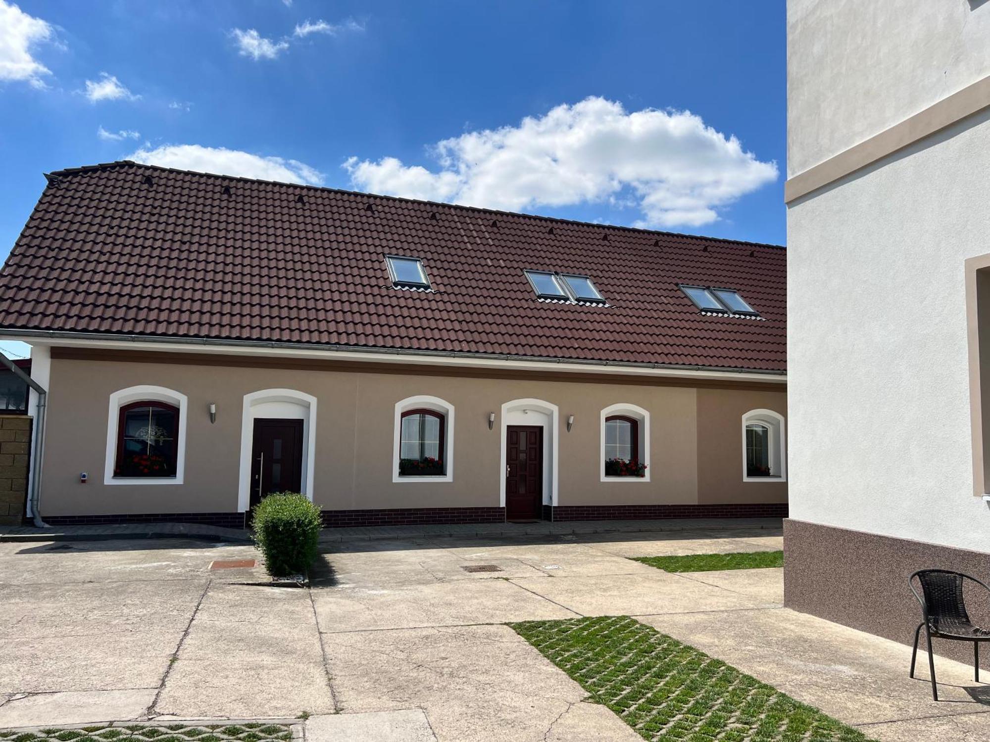 Penzion Manes Krabčice Kültér fotó