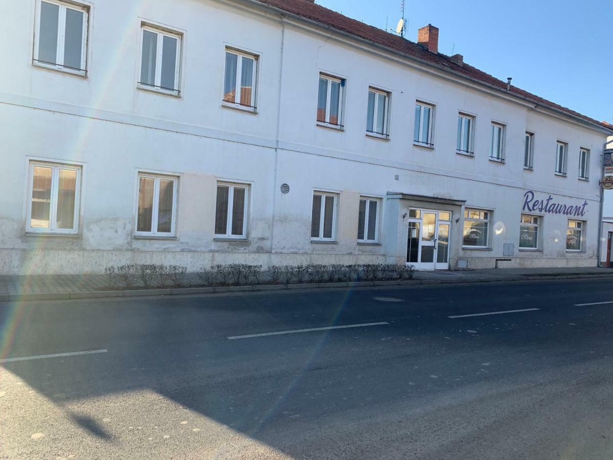 Penzion Manes Krabčice Kültér fotó